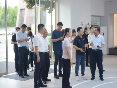 綠色建材產(chǎn)業(yè)鏈融鏈固鏈再發(fā)力！哈工大王代玉教授一行蒞臨天意機械、卓越精工考察調(diào)研